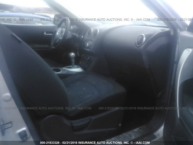 JN8AS5MVXDW632559 - 2013 NISSAN ROGUE S/SV SILVER photo 5