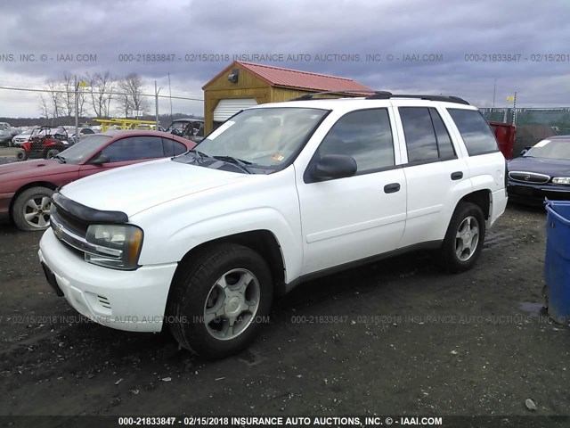 1GNDT13S772116779 - 2007 CHEVROLET TRAILBLAZER LS/LT WHITE photo 2