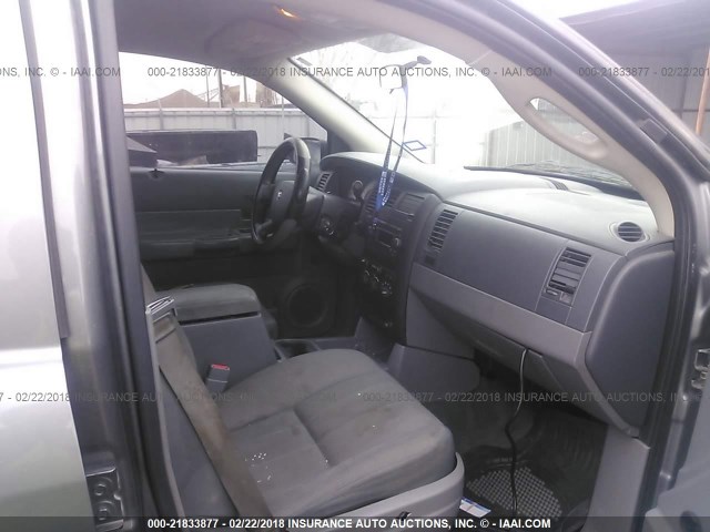 1D4HB38N45F600428 - 2005 DODGE DURANGO ST GRAY photo 5