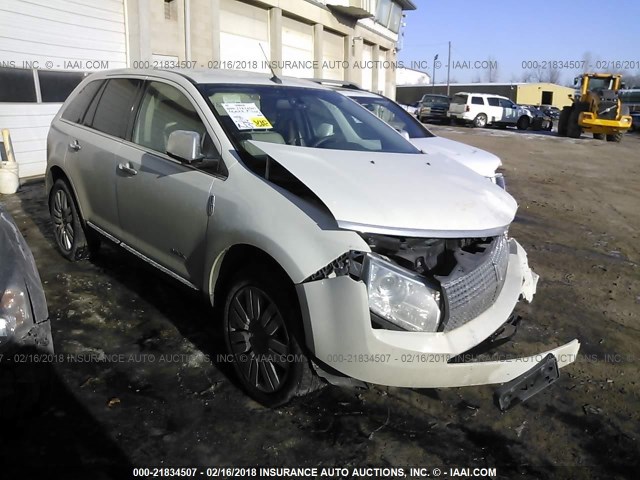 2LMDU88C89BJ05514 - 2009 LINCOLN MKX WHITE photo 1