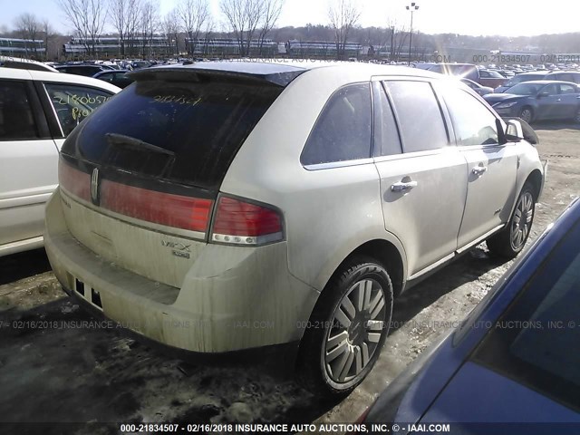2LMDU88C89BJ05514 - 2009 LINCOLN MKX WHITE photo 4