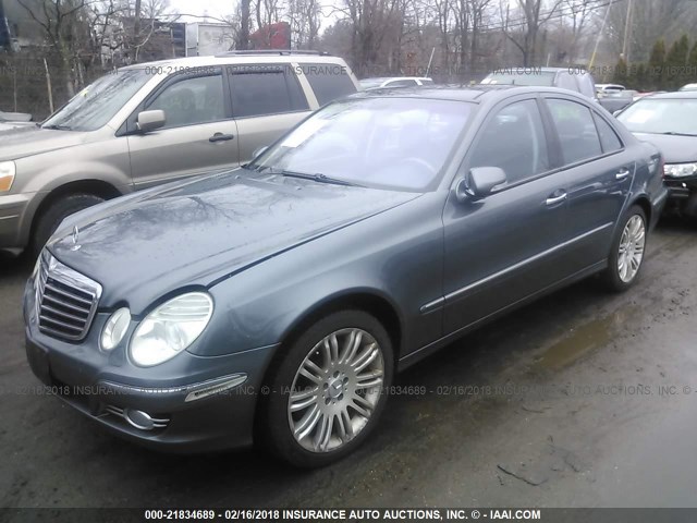 WDBUF90XX7X223275 - 2007 MERCEDES-BENZ E 550 4MATIC GRAY photo 2