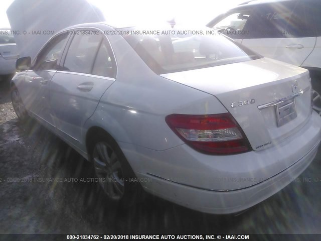 WDDGF81X88F120036 - 2008 MERCEDES-BENZ C 300 4MATIC WHITE photo 3