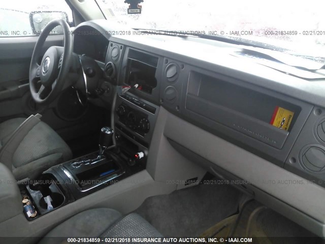 1J8HG48K06C257901 - 2006 JEEP COMMANDER Qəhvəyi foto 5