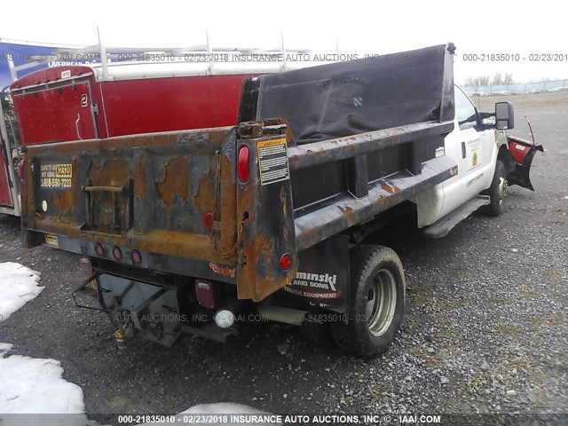 1FD8X3H63DEB55817 - 2013 FORD F350 SUPER DUTY WHITE photo 4