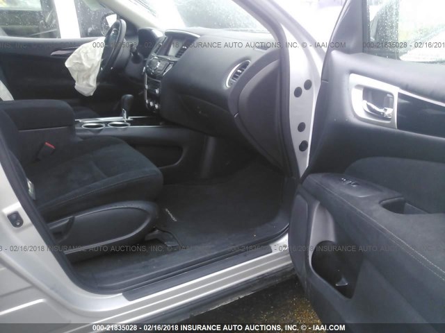 5N1AR2MN3GC630417 - 2016 NISSAN PATHFINDER S/SV/SL/PLATINUM 银色 照片 5