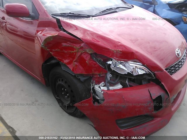 2T1KU4EE4BC539528 - 2011 TOYOTA COROLLA MATRIX  RED photo 6