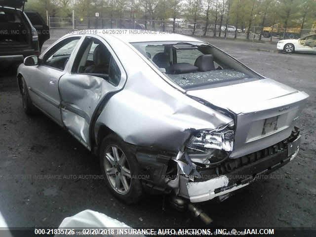 YV1RS61R122190605 - 2002 VOLVO S60 SILVER photo 3