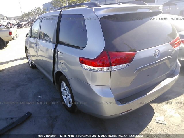 5TDKK3DC0BS108949 - 2011 TOYOTA SIENNA LE SILVER photo 3