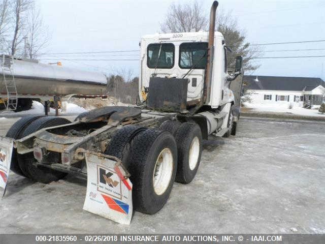 1FUJGEDR19LAE4923 - 2009 FREIGHTLINER CASCADIA 125  WHITE photo 4
