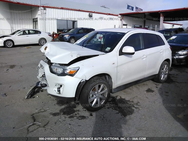 4A4AP3AU6FE012516 - 2015 MITSUBISHI OUTLANDER SPORT ES WHITE photo 2