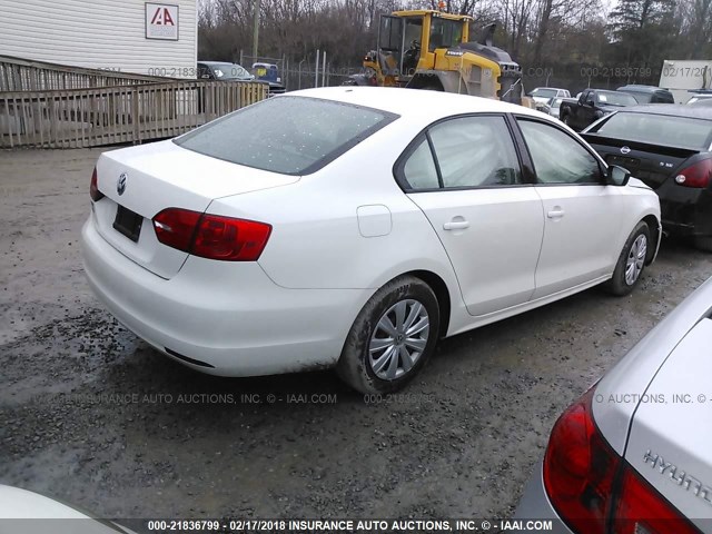 3VW2K7AJ4EM383994 - 2014 VOLKSWAGEN JETTA S WHITE photo 4