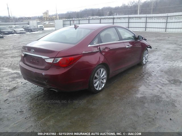 5NPEC4AC2BH003260 - 2011 HYUNDAI SONATA SE/LIMITED RED photo 4