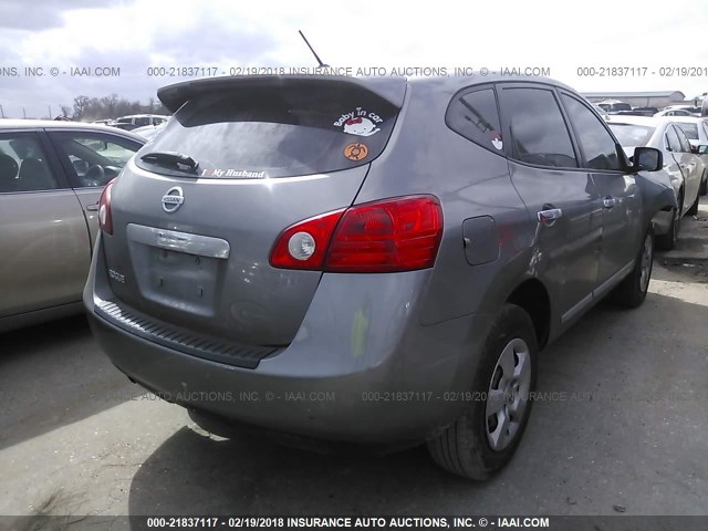 JN8AS5MT8DW042357 - 2013 NISSAN ROGUE S/SV GRAY photo 4