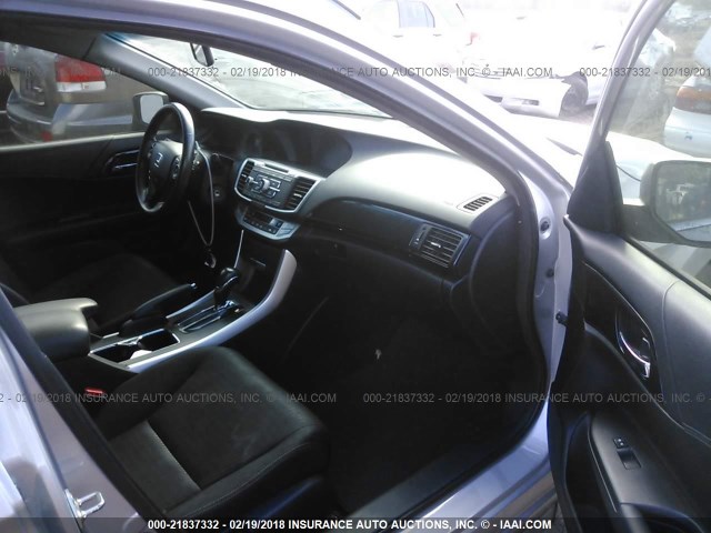 1HGCR2F52DA033066 - 2013 HONDA ACCORD SPORT 银色 照片 5