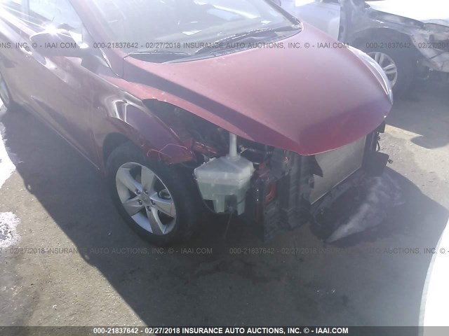 KMHDH4AEXDU538422 - 2013 HYUNDAI ELANTRA GLS/LIMITED RED photo 6