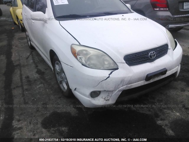 2T1KR32E66C586534 - 2006 TOYOTA COROLLA MATRIX XR WHITE photo 6