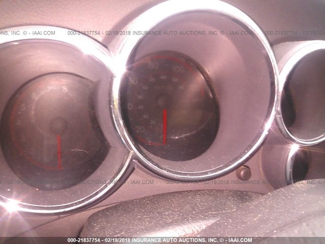 2T1KR32E66C586534 - 2006 TOYOTA COROLLA MATRIX XR WHITE photo 7