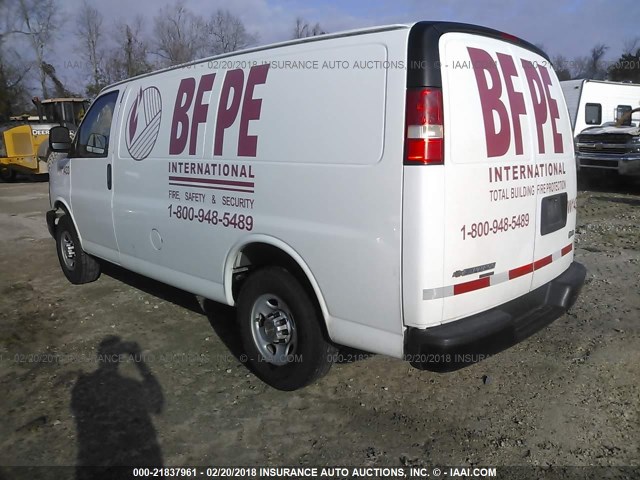 1GCWGFCA8E1158763 - 2014 CHEVROLET EXPRESS G2500  WHITE photo 3