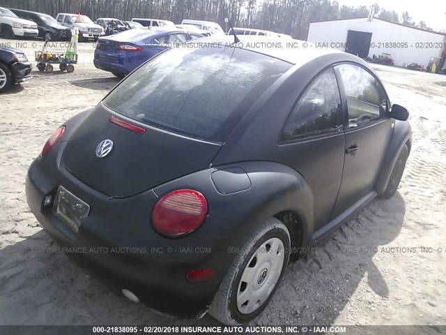 3VWBB21C01M441775 - 2001 VOLKSWAGEN NEW BEETLE GL 黑色 照片 4