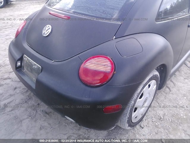 3VWBB21C01M441775 - 2001 VOLKSWAGEN NEW BEETLE GL 黑色 照片 6