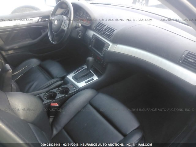 WBAAZ33485KW77817 - 2005 BMW 325 IS SULEV BLACK photo 5