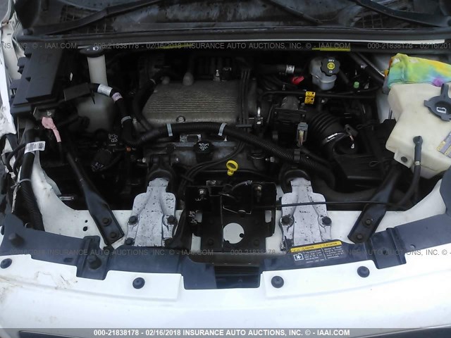 5GZDV03L45D167923 - 2005 SATURN RELAY 2 白色 照片 10