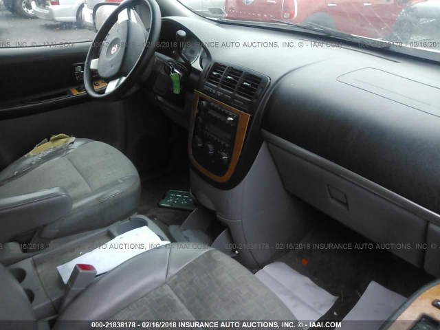 5GZDV03L45D167923 - 2005 SATURN RELAY 2 白色 照片 5