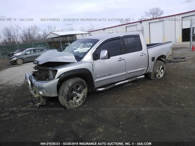 1N6BA07A45N524425 - 2005 NISSAN TITAN XE/SE/LE SILVER photo 2