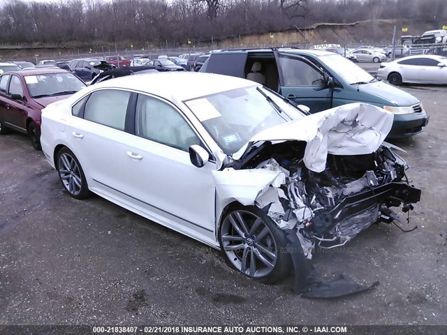 1VWDT7A34HC007289 - 2017 VOLKSWAGEN PASSAT R-LINE Ağ foto 1
