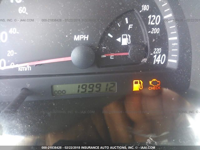 4T1BE32K24U890411 - 2004 TOYOTA CAMRY LE/XLE/SE SILVER photo 7