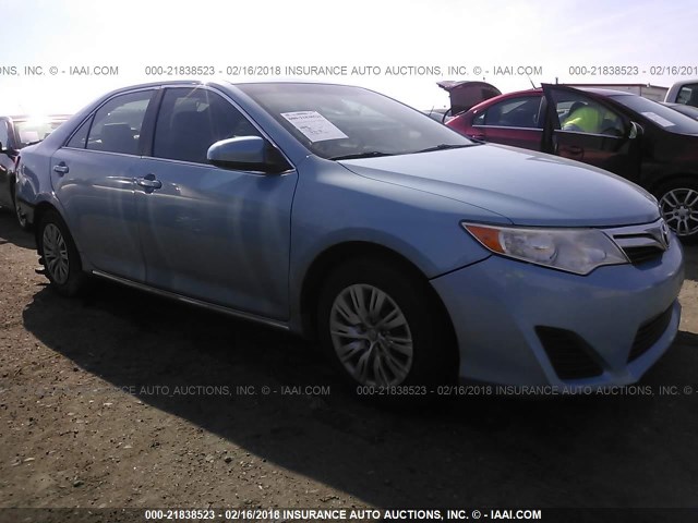 4T1BF1FK3DU686499 - 2013 TOYOTA CAMRY L/SE/LE/XLE Light Blue photo 1