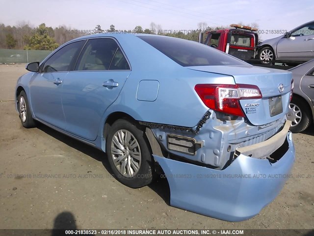 4T1BF1FK3DU686499 - 2013 TOYOTA CAMRY L/SE/LE/XLE Light Blue photo 3