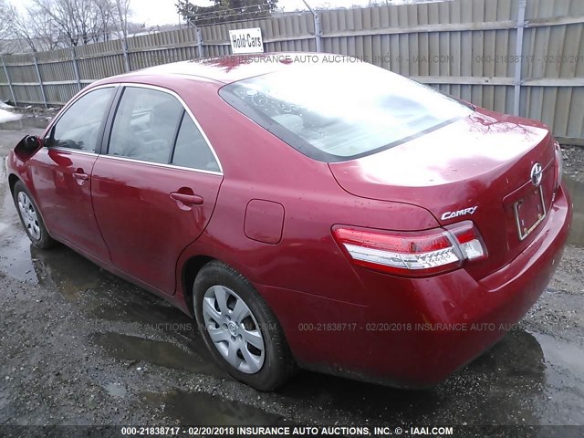 4T4BF3EK9AR071745 - 2010 TOYOTA CAMRY SE/LE/XLE RED photo 3