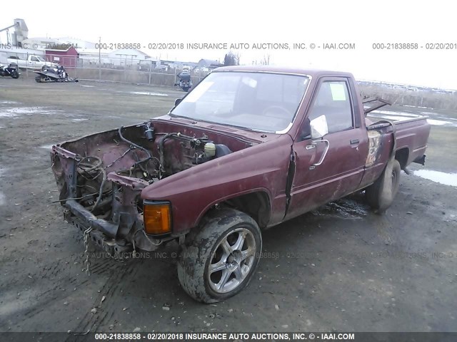 JT4RN50R1G0127192 - 1986 TOYOTA PICKUP 1/2 TON RN50 MAROON photo 2