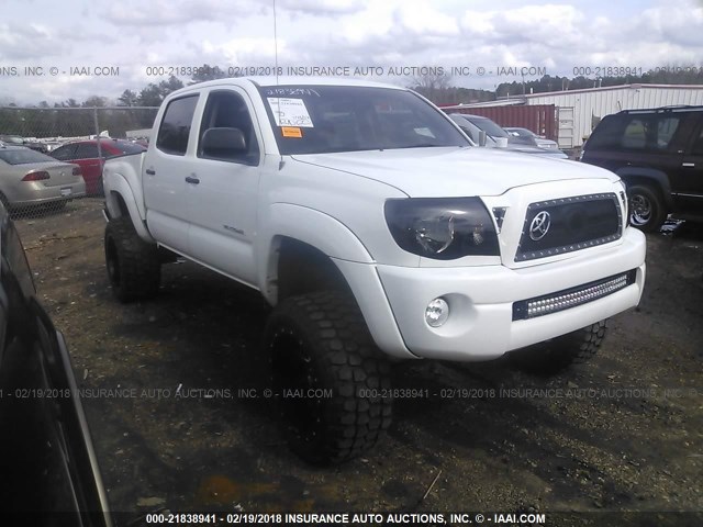 5TELU42N17Z387752 - 2007 TOYOTA TACOMA DOUBLE CAB WHITE photo 1