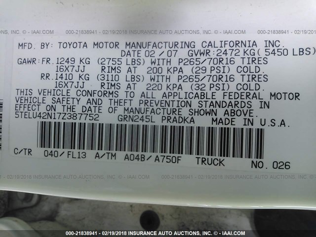 5TELU42N17Z387752 - 2007 TOYOTA TACOMA DOUBLE CAB WHITE photo 9