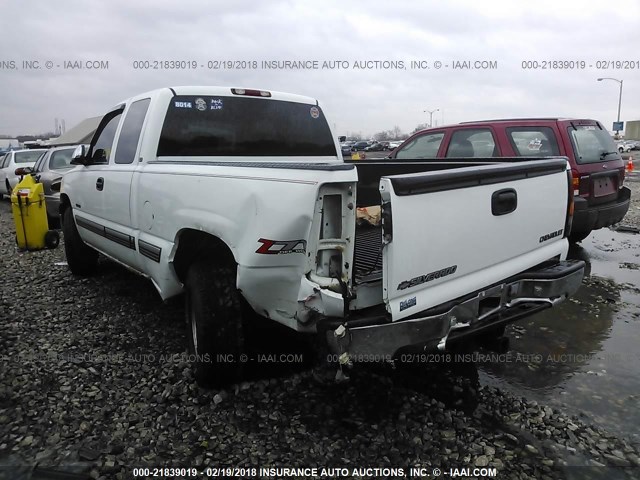 2GCEK19TX11132790 - 2001 CHEVROLET SILVERADO K1500 WHITE photo 3