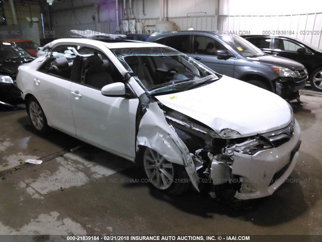 4T1BF1FK7CU598120 - 2012 TOYOTA CAMRY SE/LE/XLE 白色 照片 1