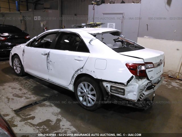 4T1BF1FK7CU598120 - 2012 TOYOTA CAMRY SE/LE/XLE 白色 照片 3