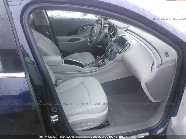1G4GE5GD4BF211901 - 2011 BUICK LACROSSE CXS BLUE photo 5