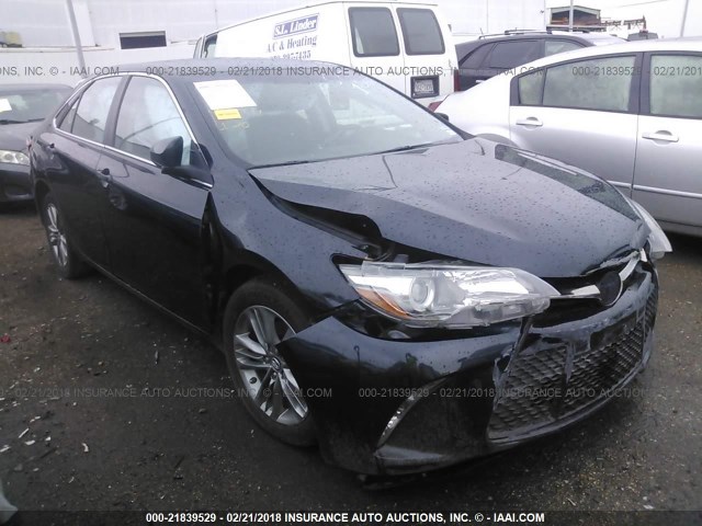 4T1BF1FK9GU189526 - 2016 TOYOTA CAMRY LE/XLE/SE/XSE BLUE photo 1