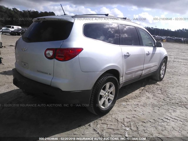 1GNLRFED2AS144650 - 2010 CHEVROLET TRAVERSE LT SILVER photo 4