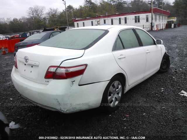 4T1BE46K29U912009 - 2009 TOYOTA CAMRY SE/LE/XLE WHITE photo 4