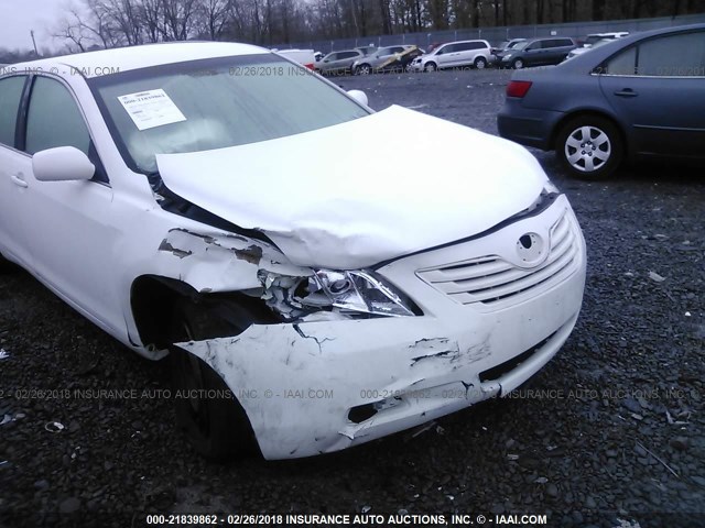 4T1BE46K29U912009 - 2009 TOYOTA CAMRY SE/LE/XLE WHITE photo 6