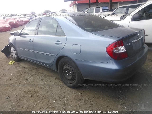 4T1BE32K03U778902 - 2003 TOYOTA CAMRY LE/XLE/SE ღია ლურჯი ფოტო 3