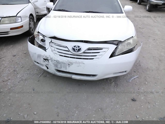 4T4BE46K68R047601 - 2008 TOYOTA CAMRY CE/LE/XLE/SE WHITE photo 6