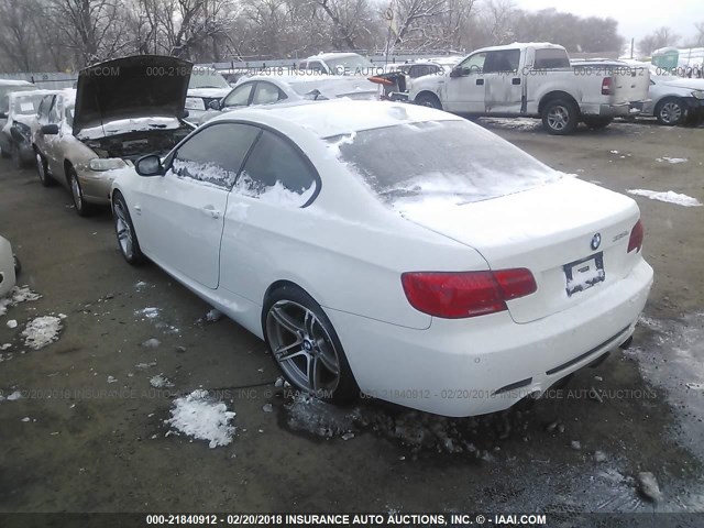 WBAKG1C54CJ217127 - 2012 BMW 335 I SULEV WHITE photo 3