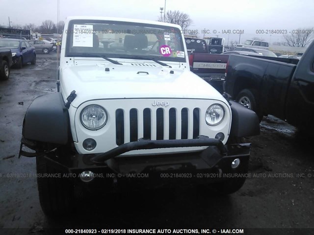 1C4BJWDG0EL121441 - 2014 JEEP WRANGLER UNLIMITE SPORT WHITE photo 6