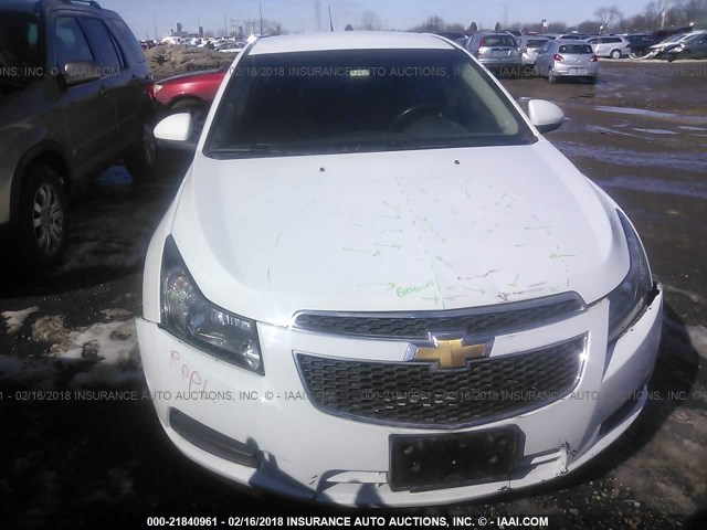 1G1PC5SBXE7412886 - 2014 CHEVROLET CRUZE LT WHITE photo 6